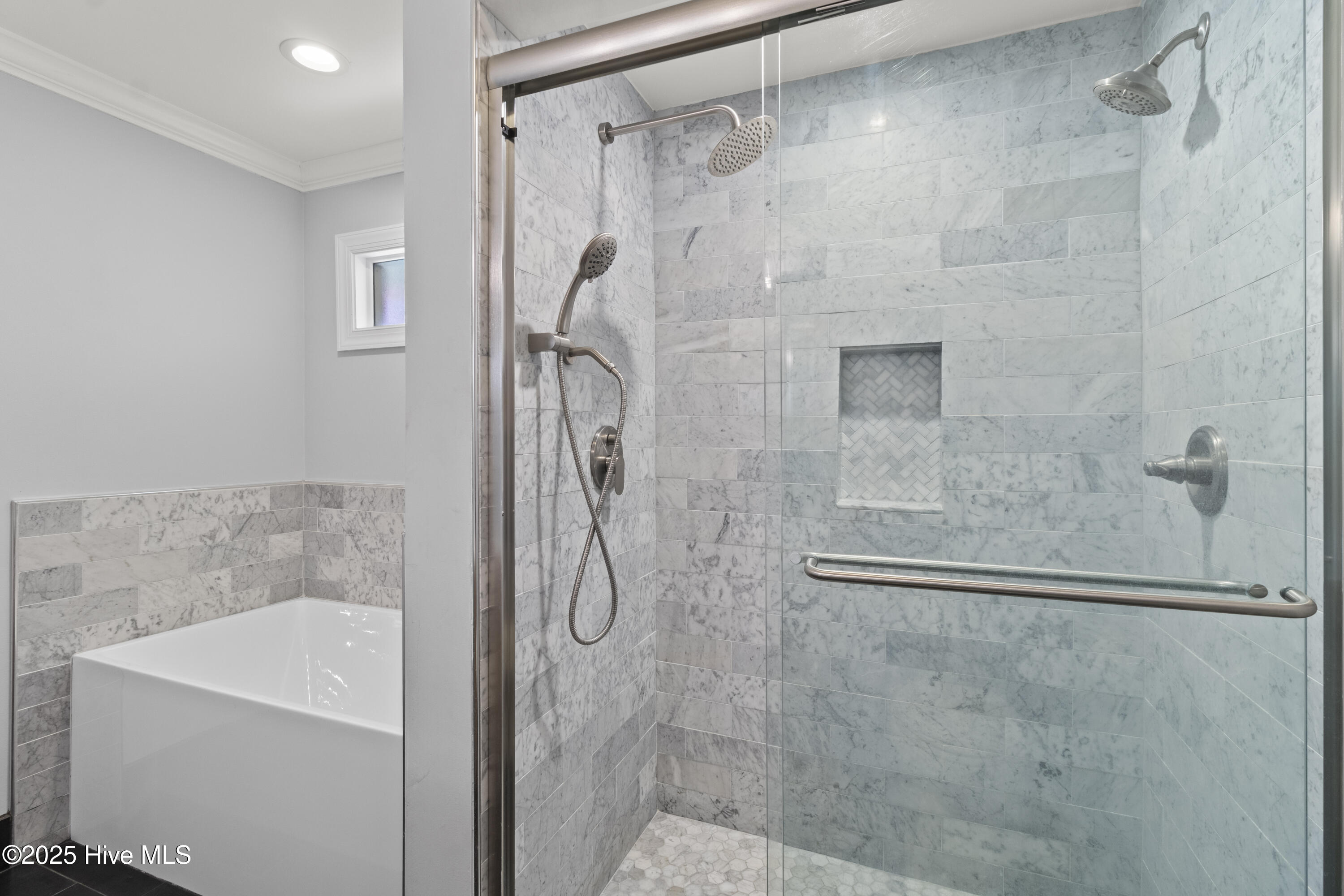 995 Chadwick Shores Drive