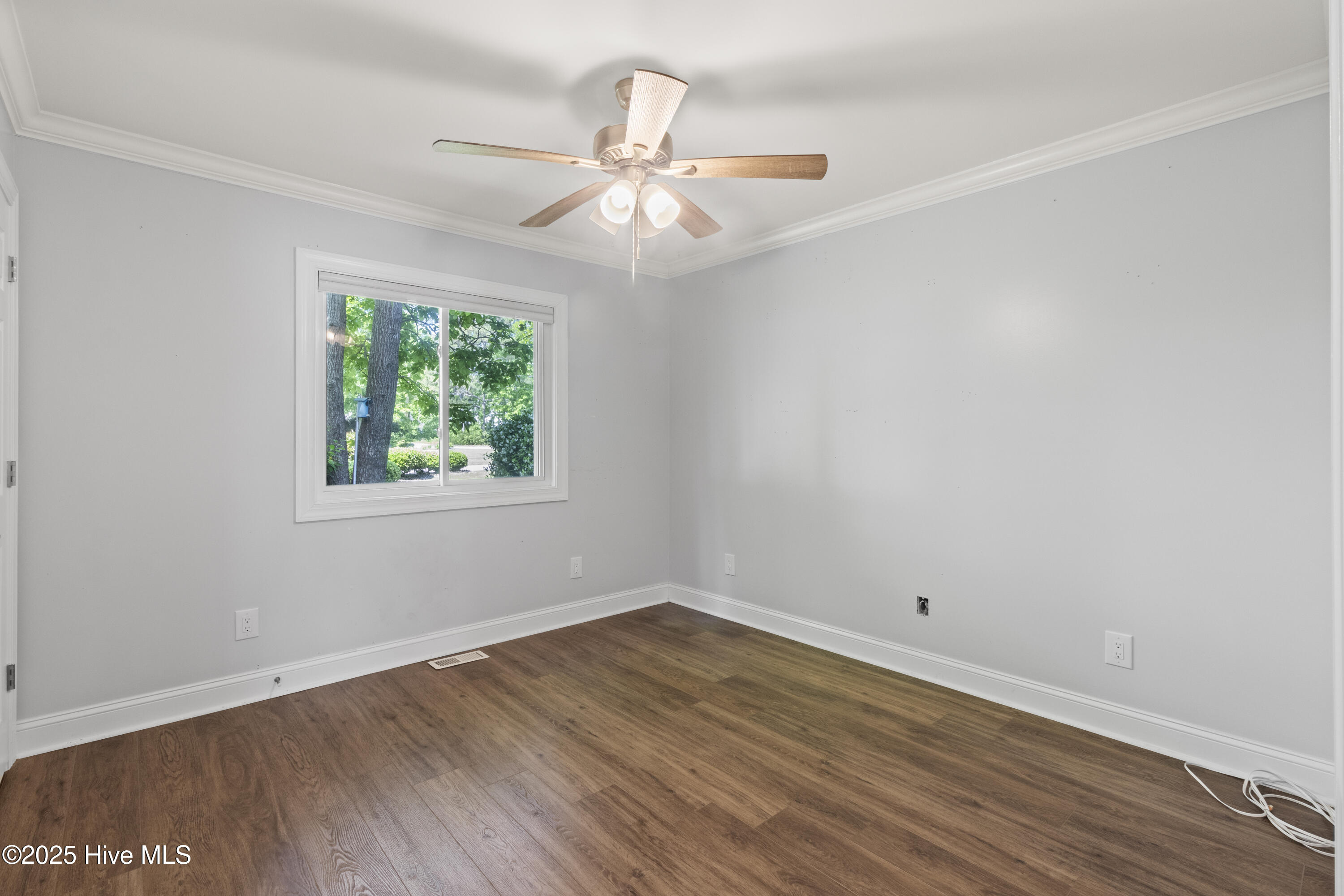 995 Chadwick Shores Drive