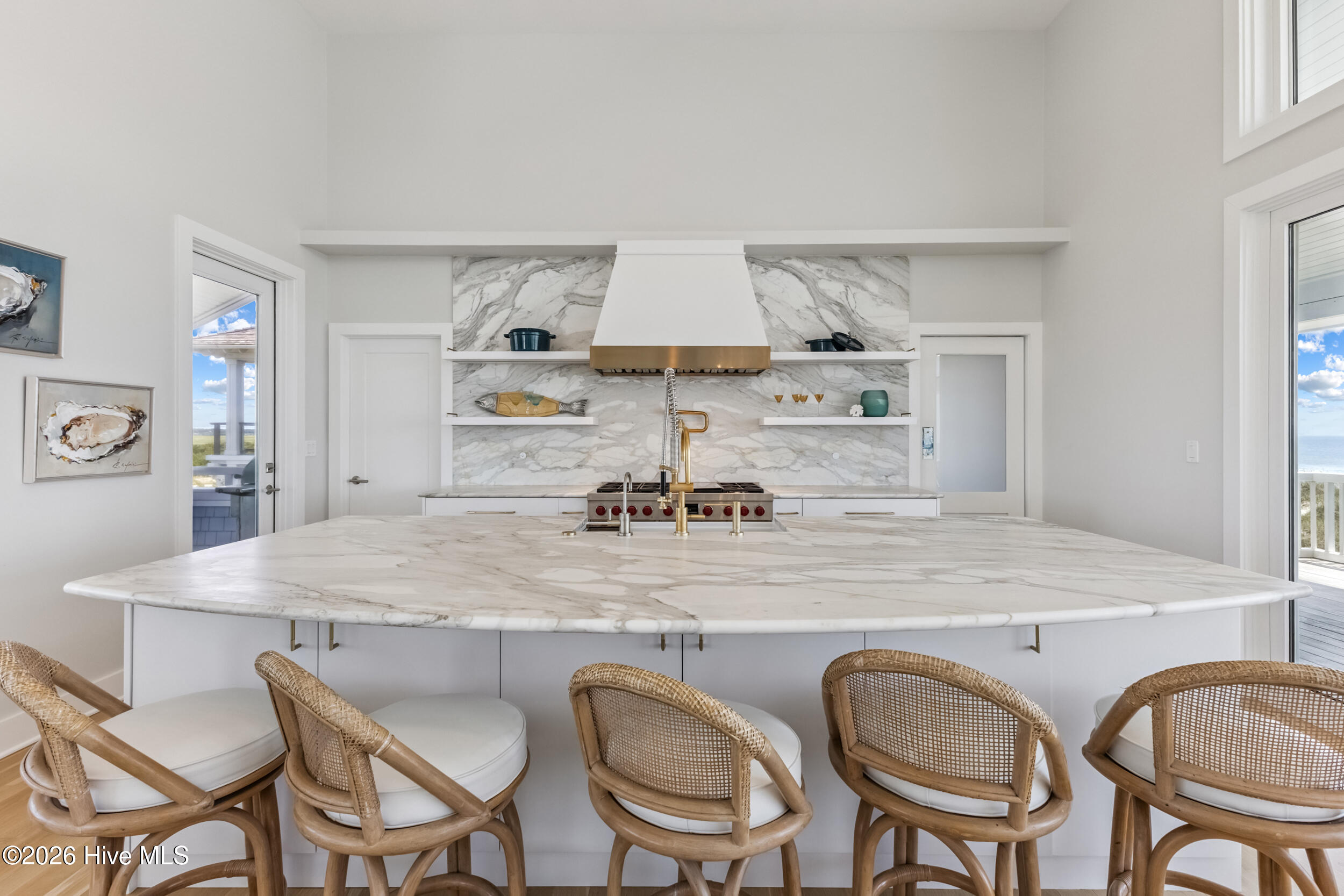 8 Beach Road S