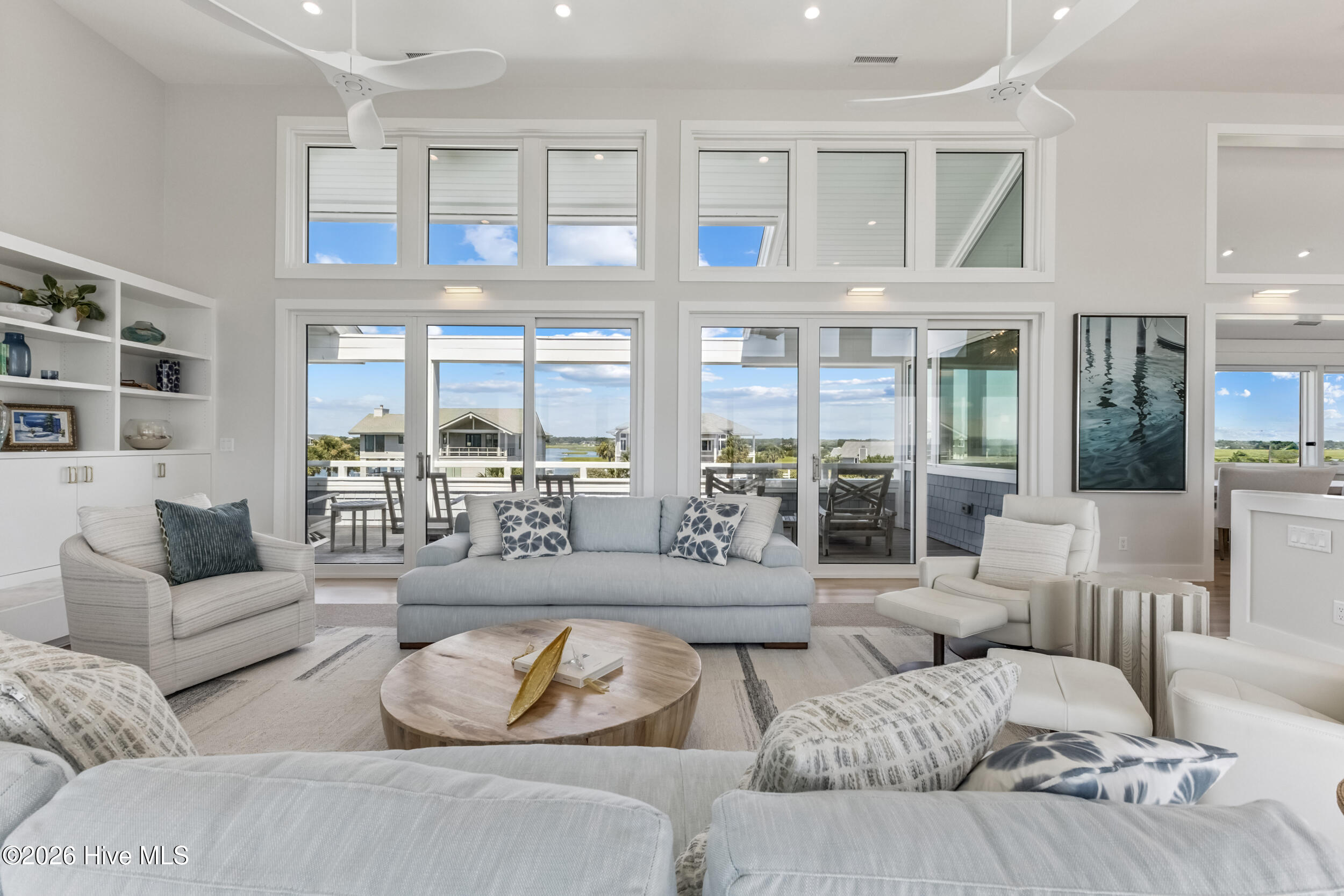 8 Beach Road S