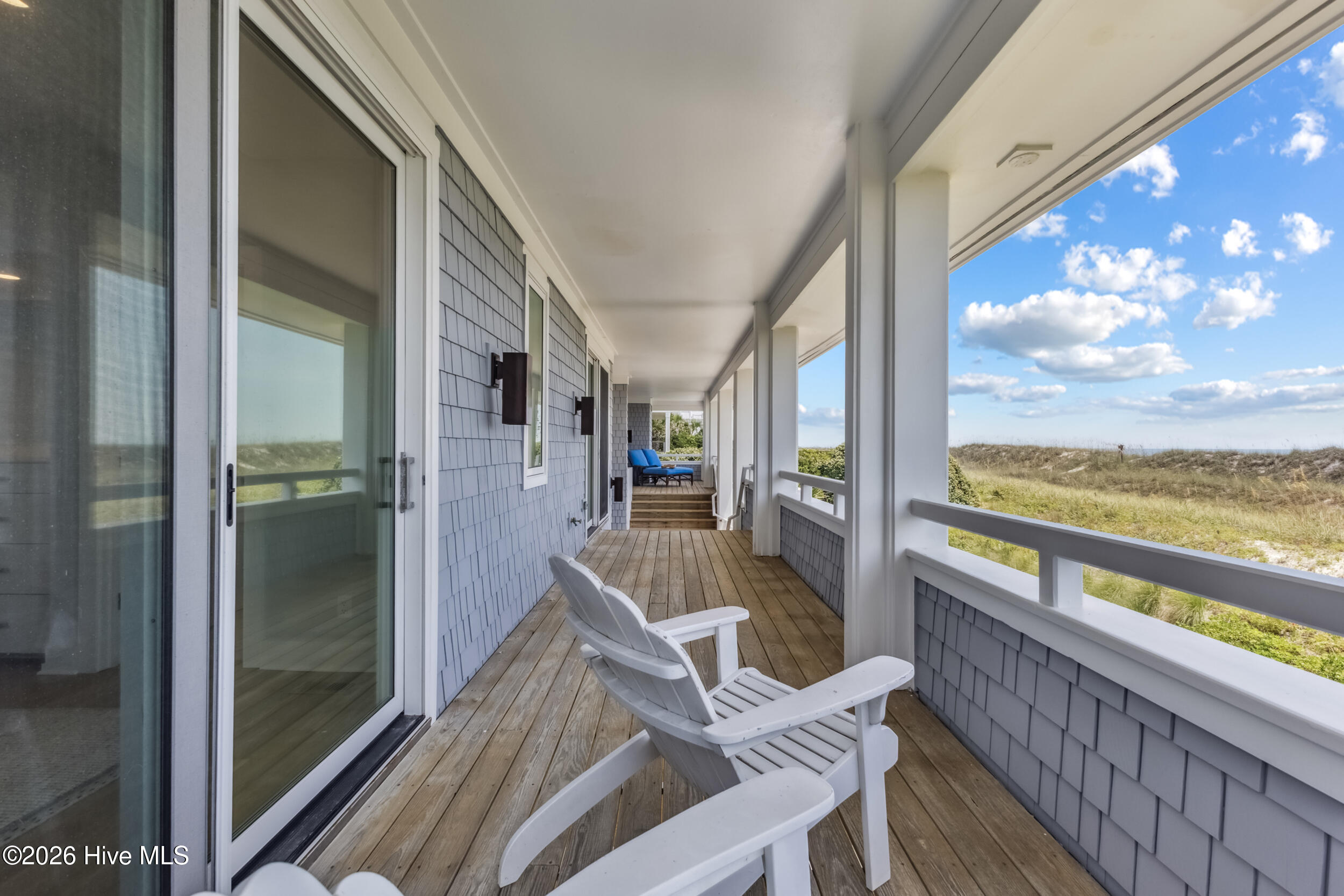 8 Beach Road S