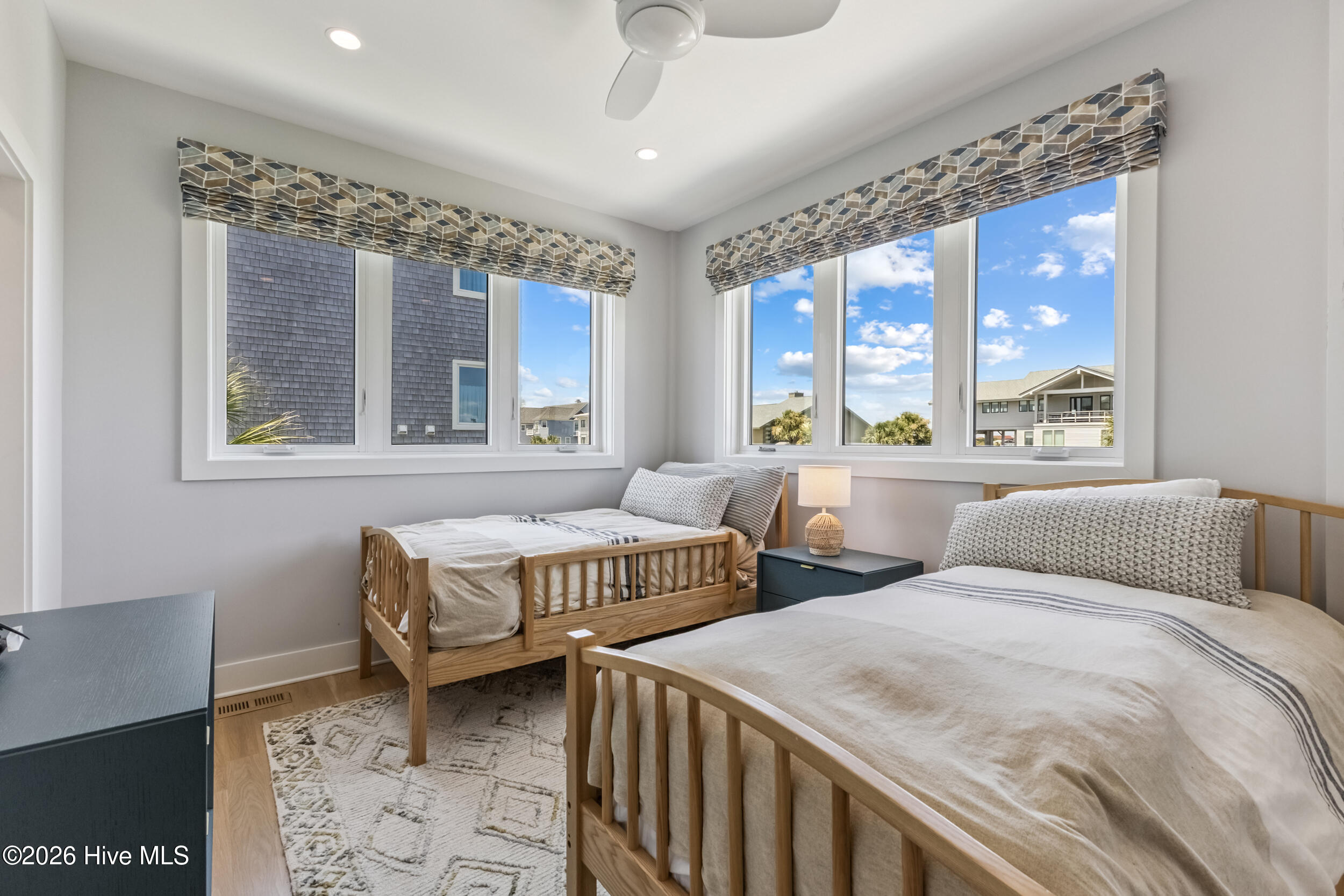 8 Beach Road S