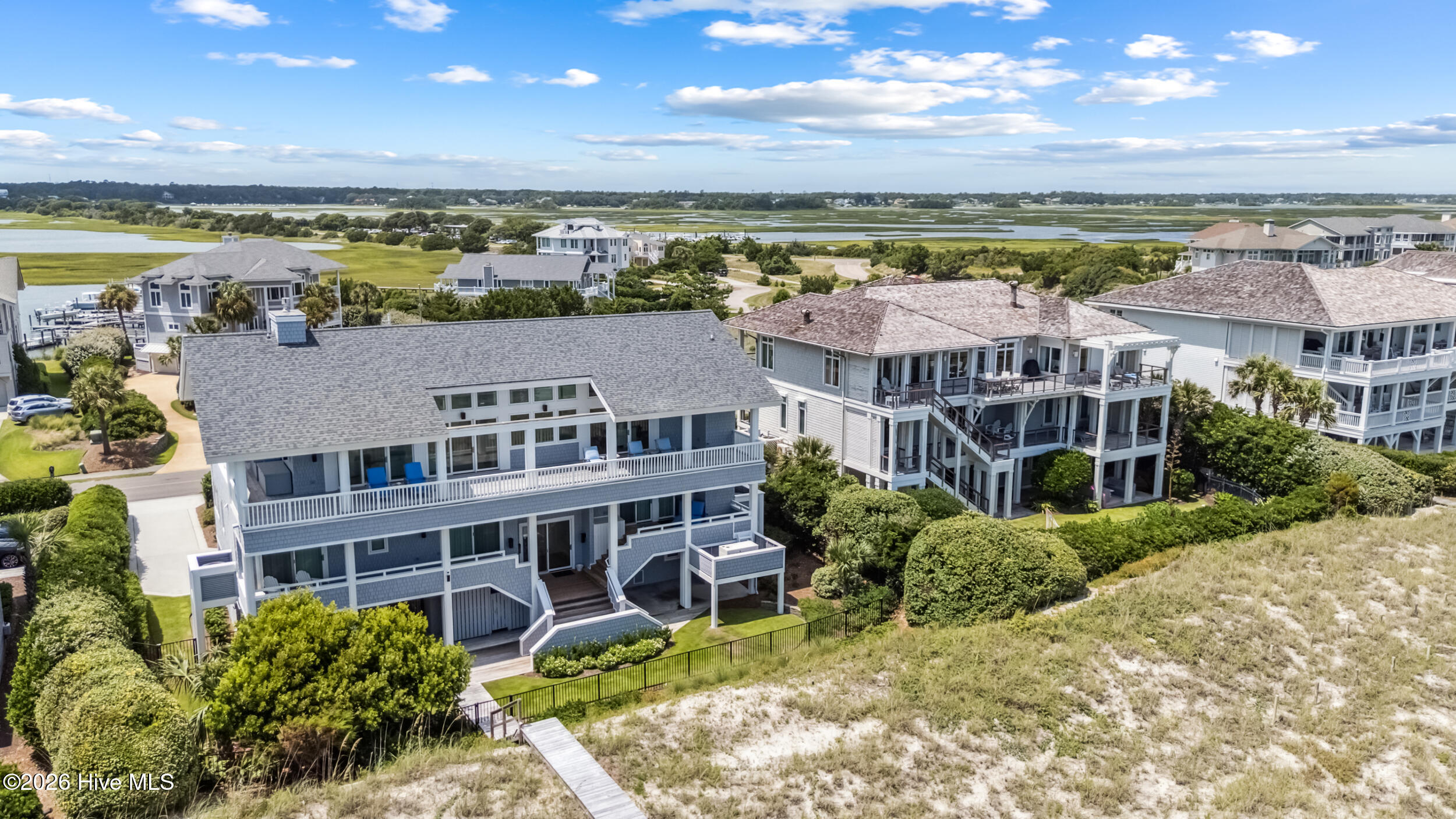8 Beach Road S