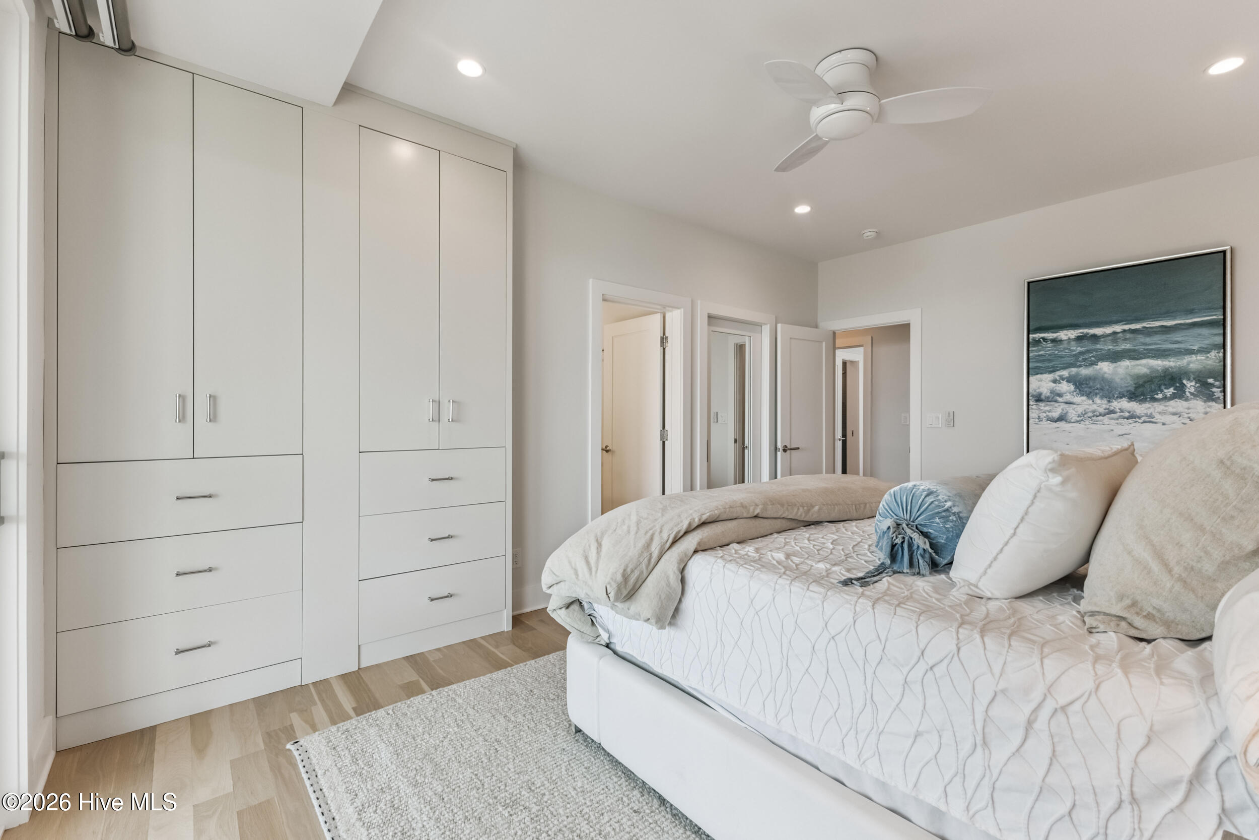 8 Beach Road S