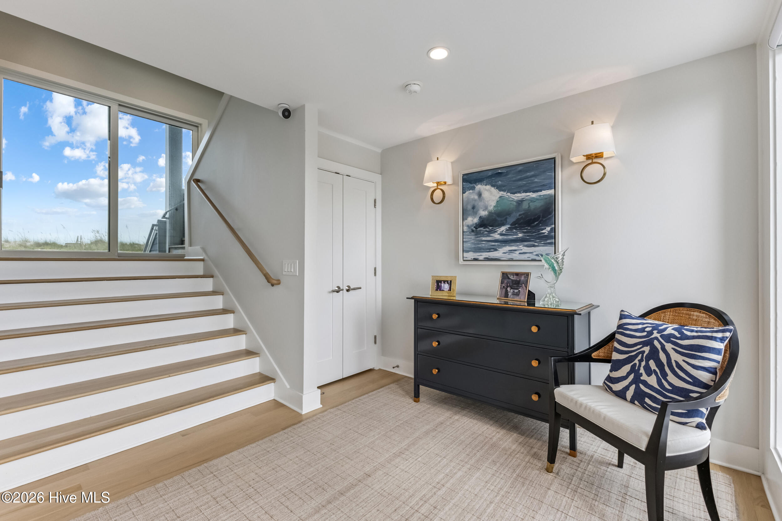 8 Beach Road S
