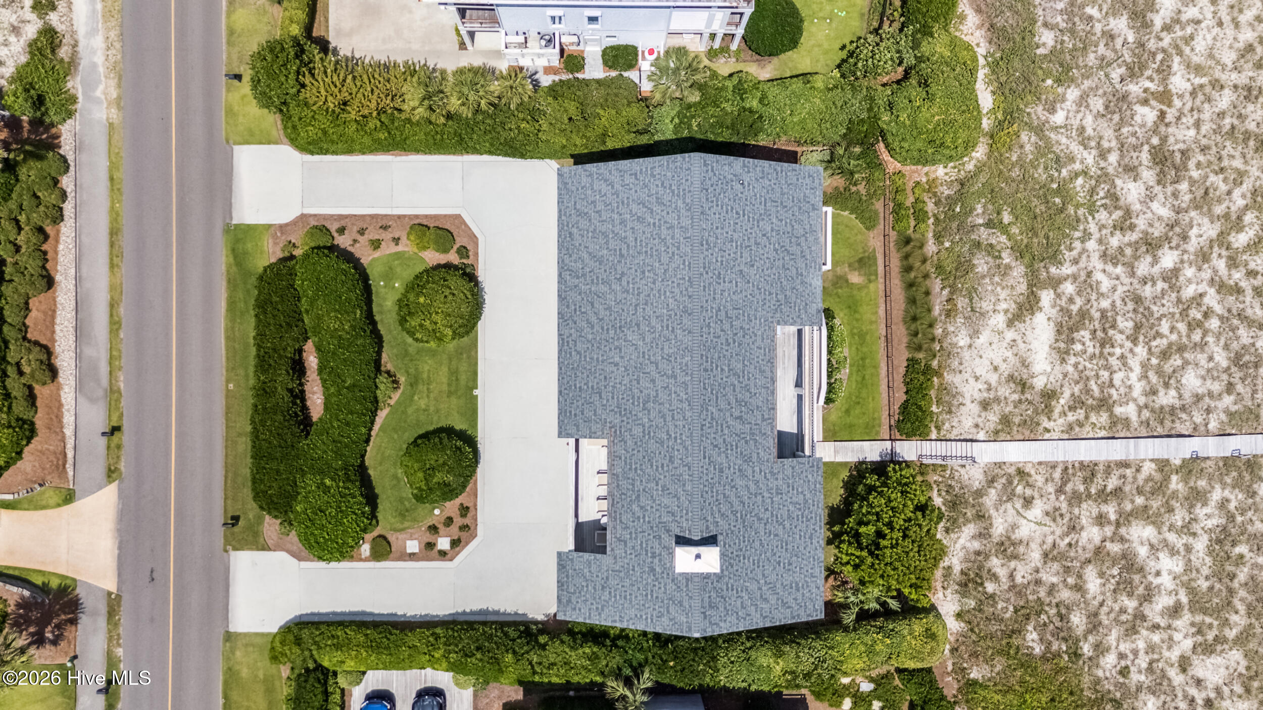 8 Beach Road S