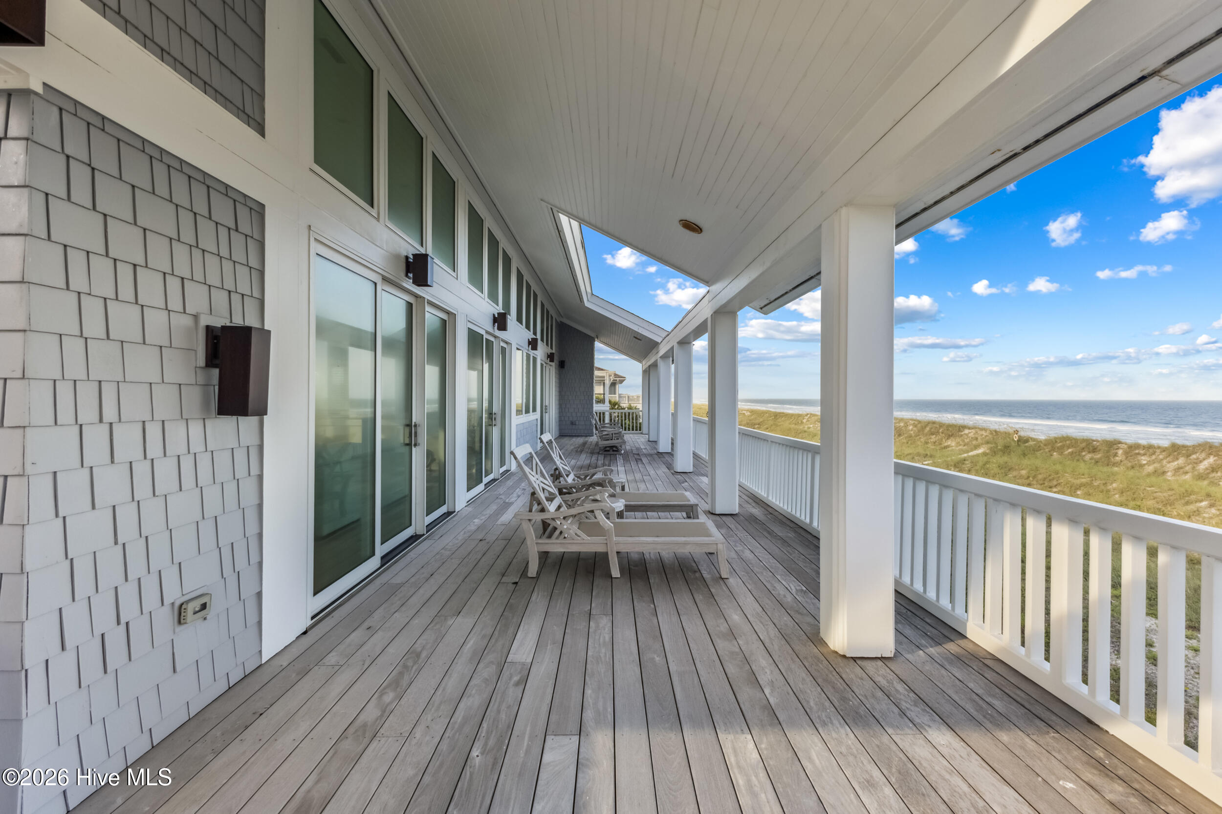 8 Beach Road S