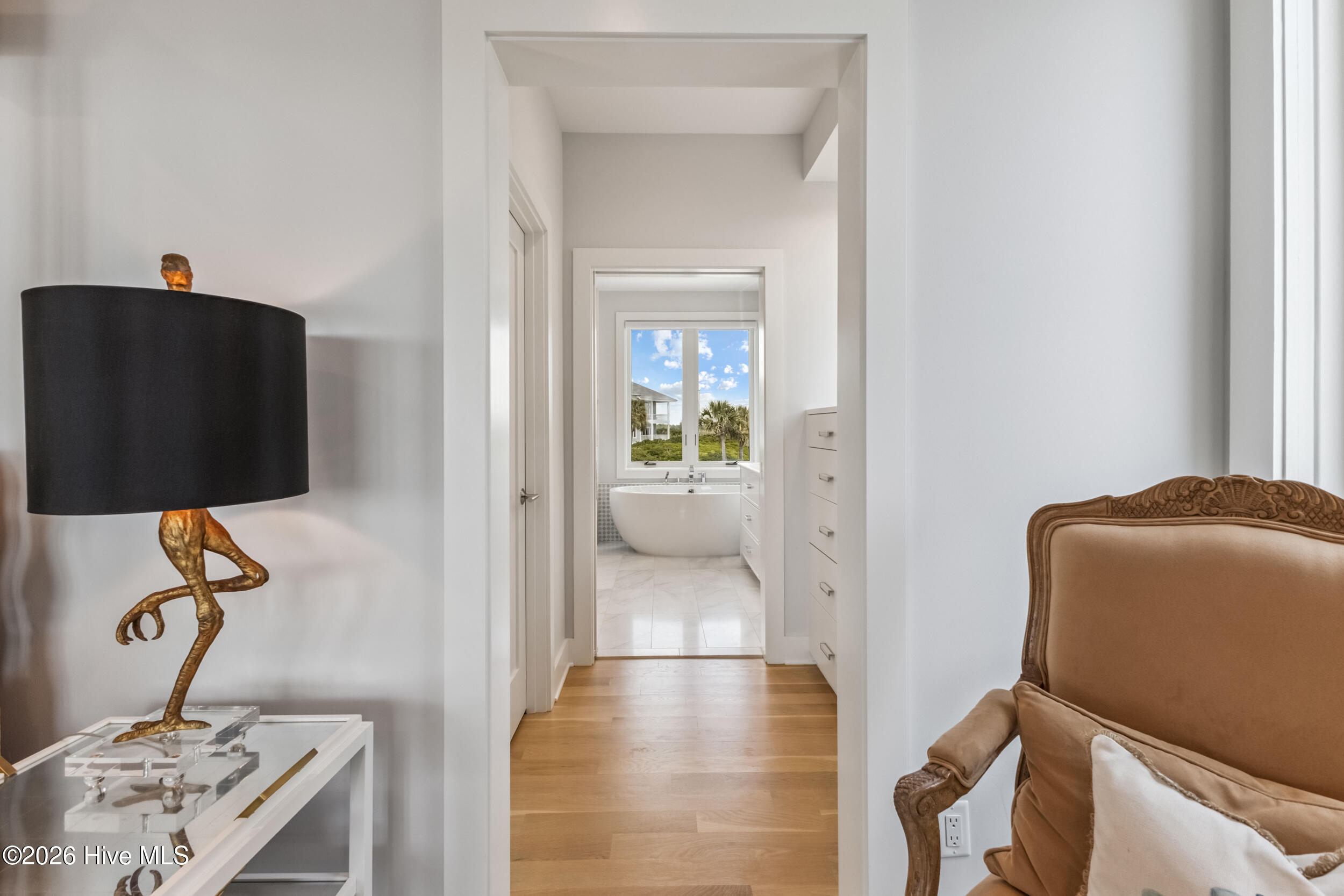 8 Beach Road S