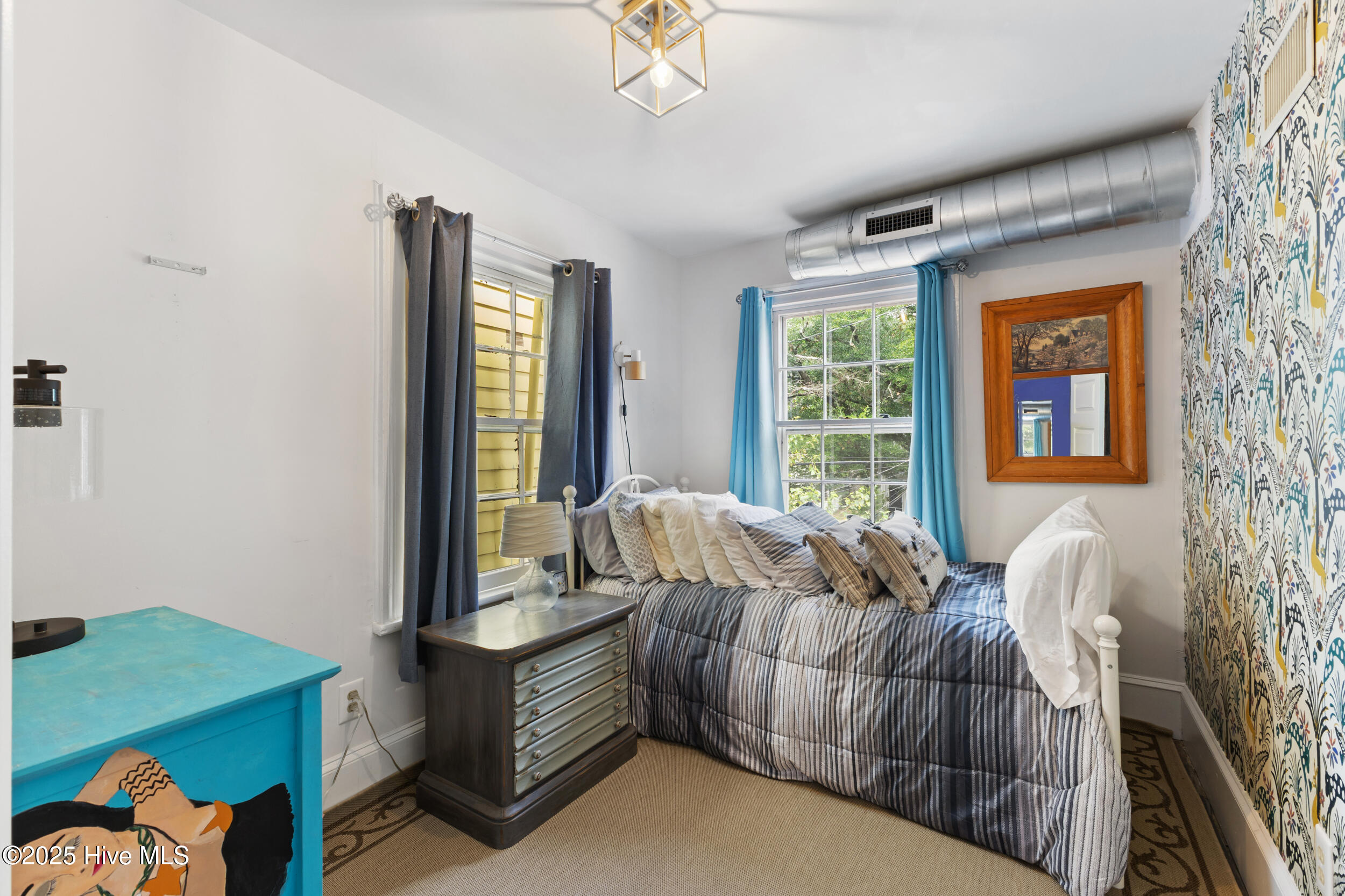 418 S 4th Street