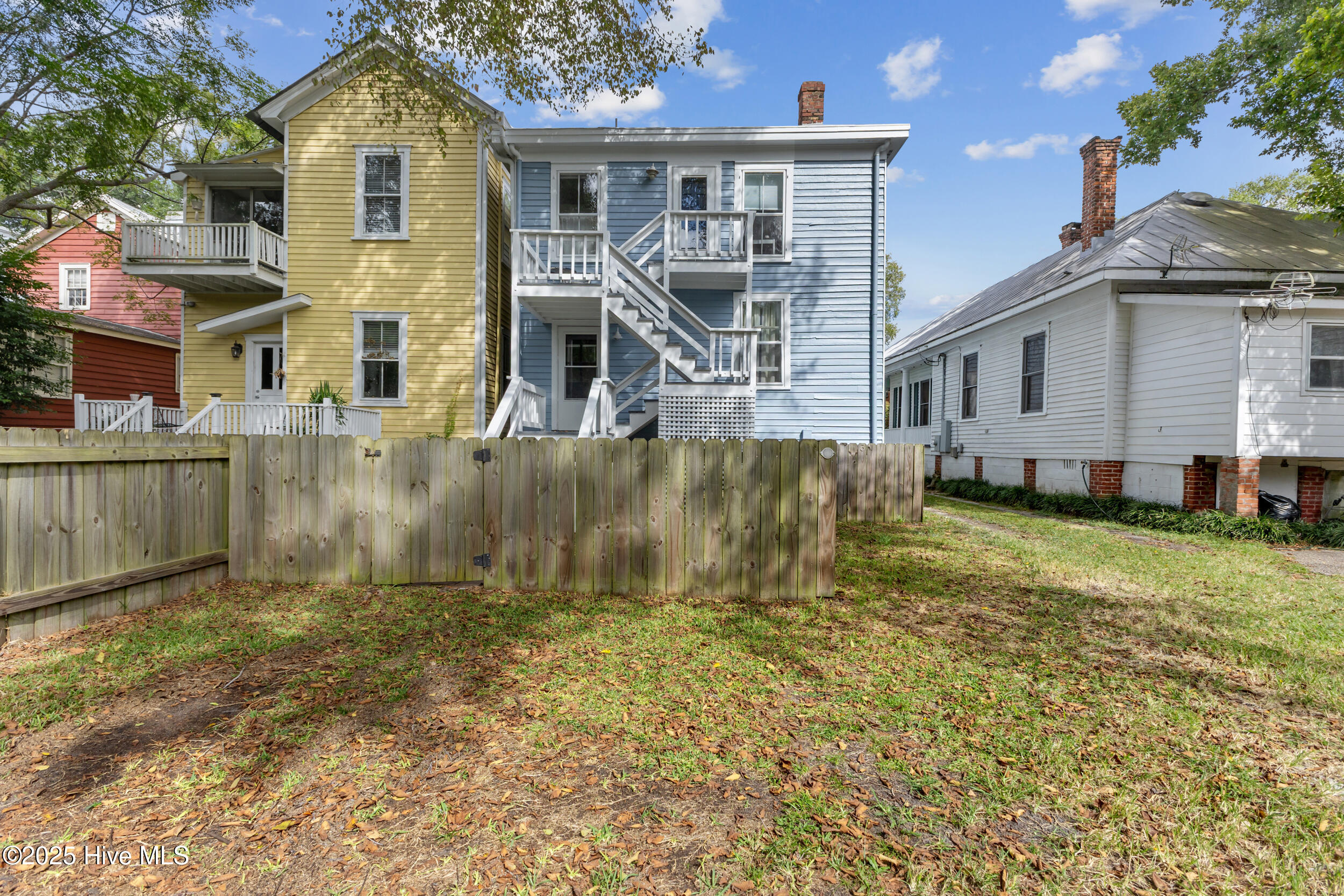 418 S 4th Street