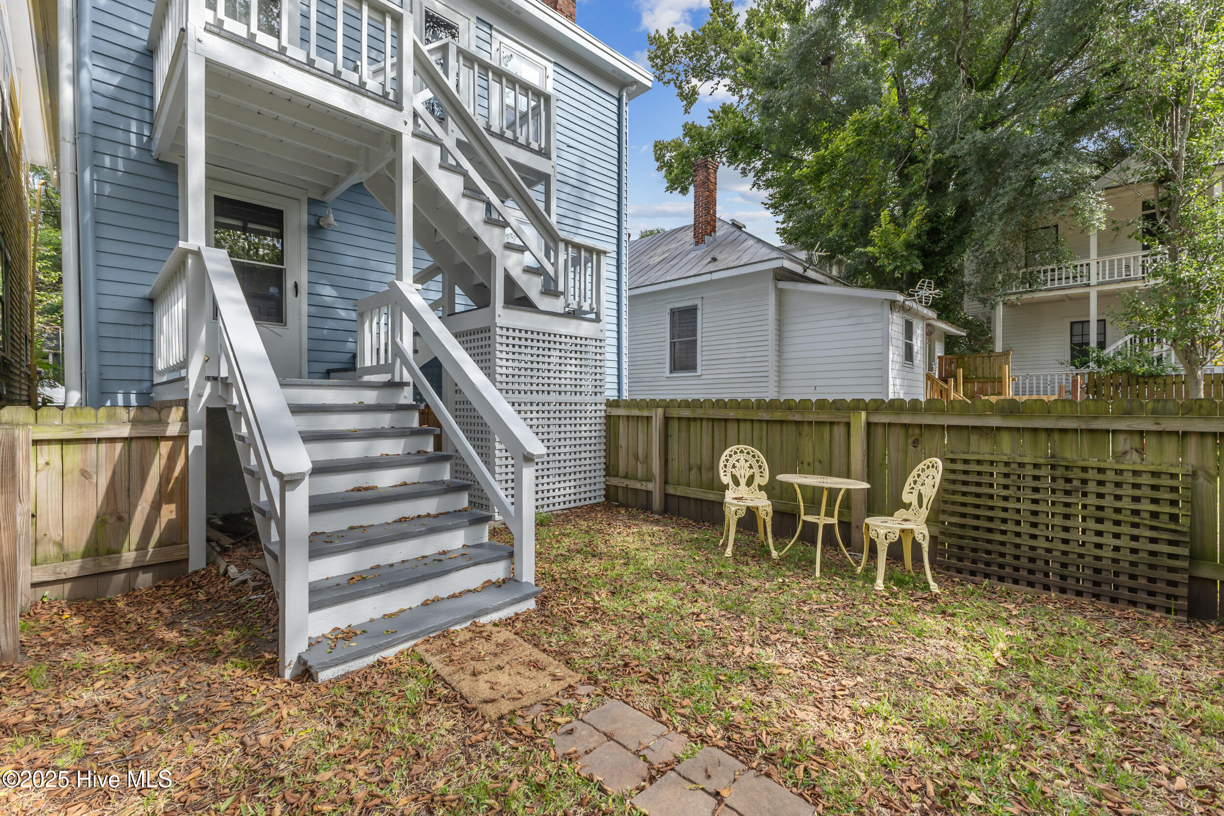 418 S 4th Street