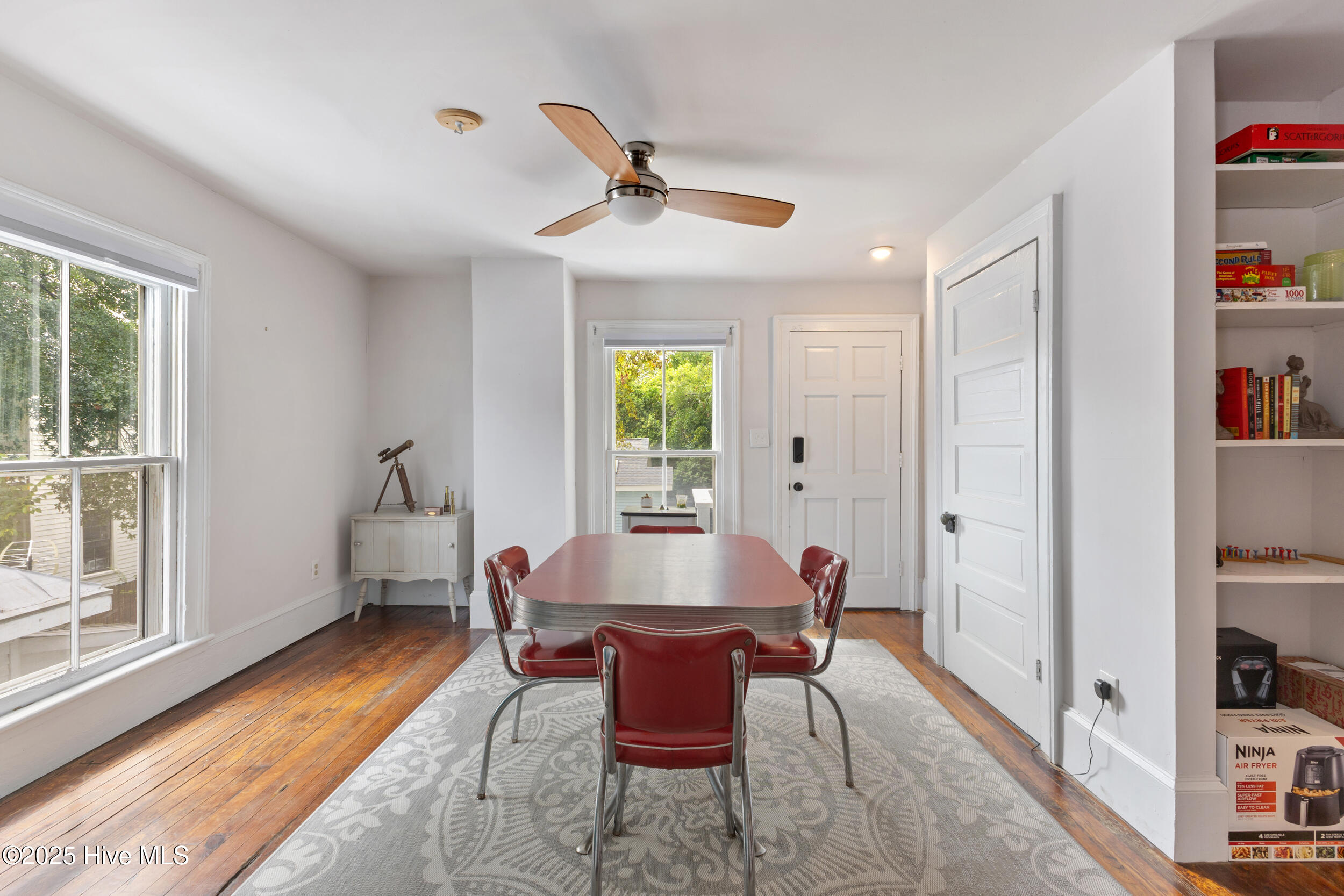 418 S 4th Street