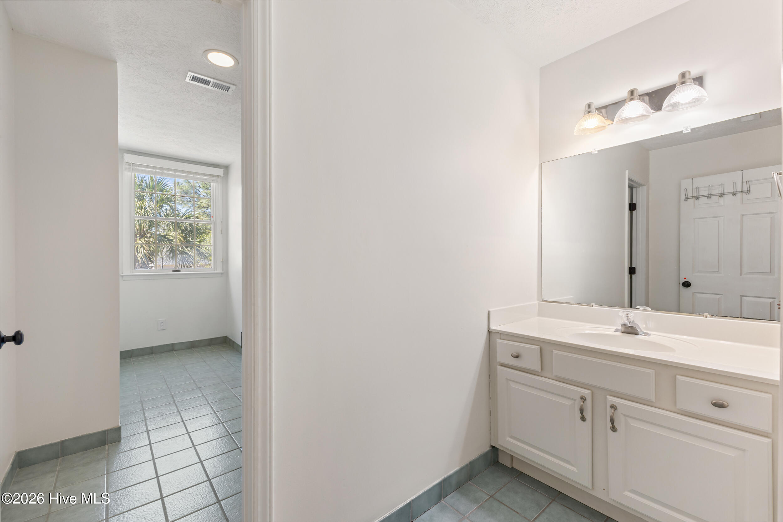 137 River Oaks Drive