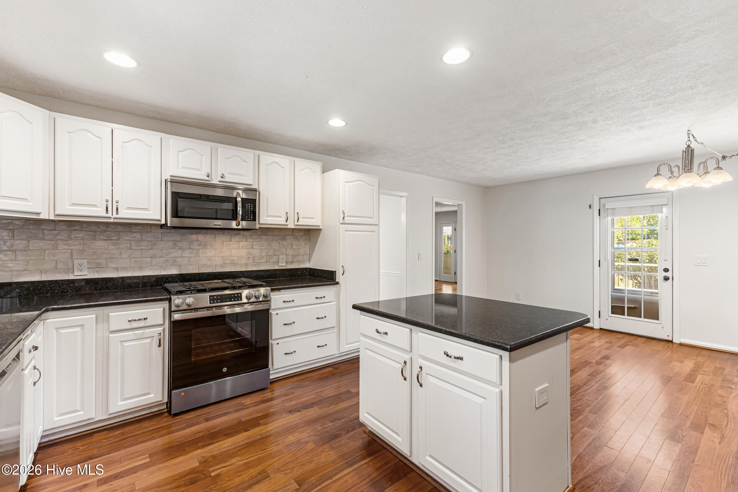 137 River Oaks Drive