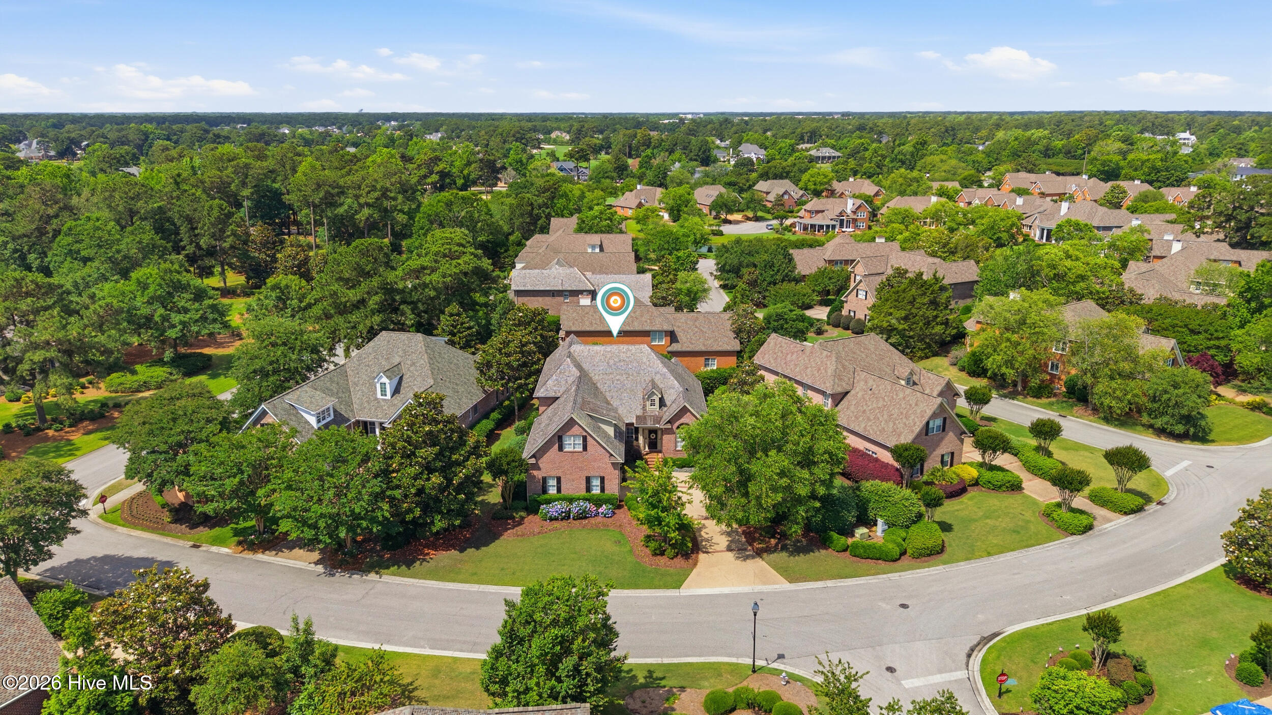 2022 Kenilworth Lane