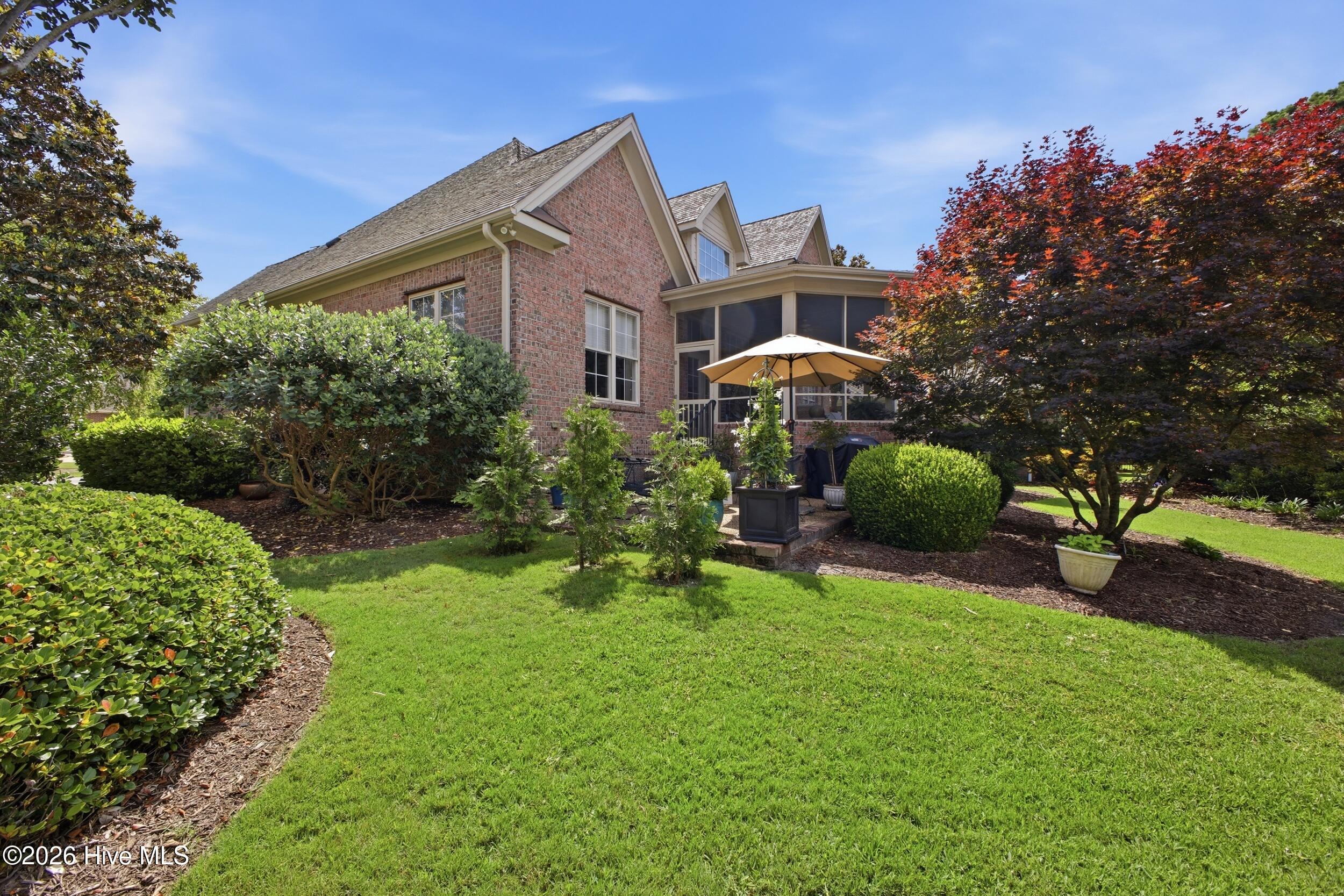 2022 Kenilworth Lane