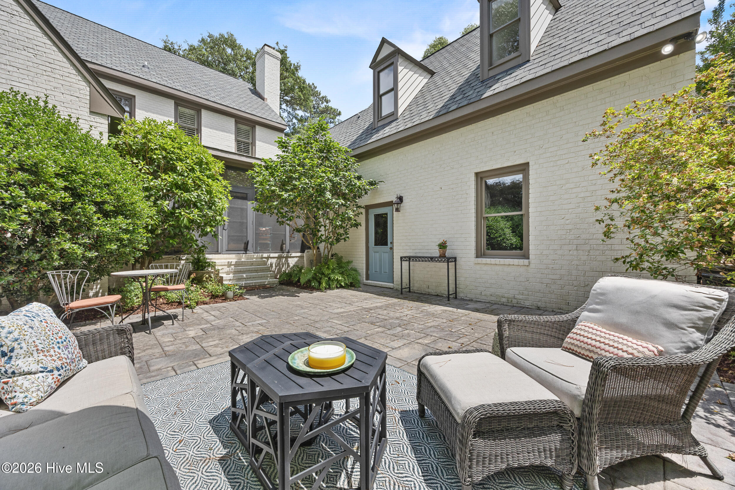 1180 Arboretum Drive