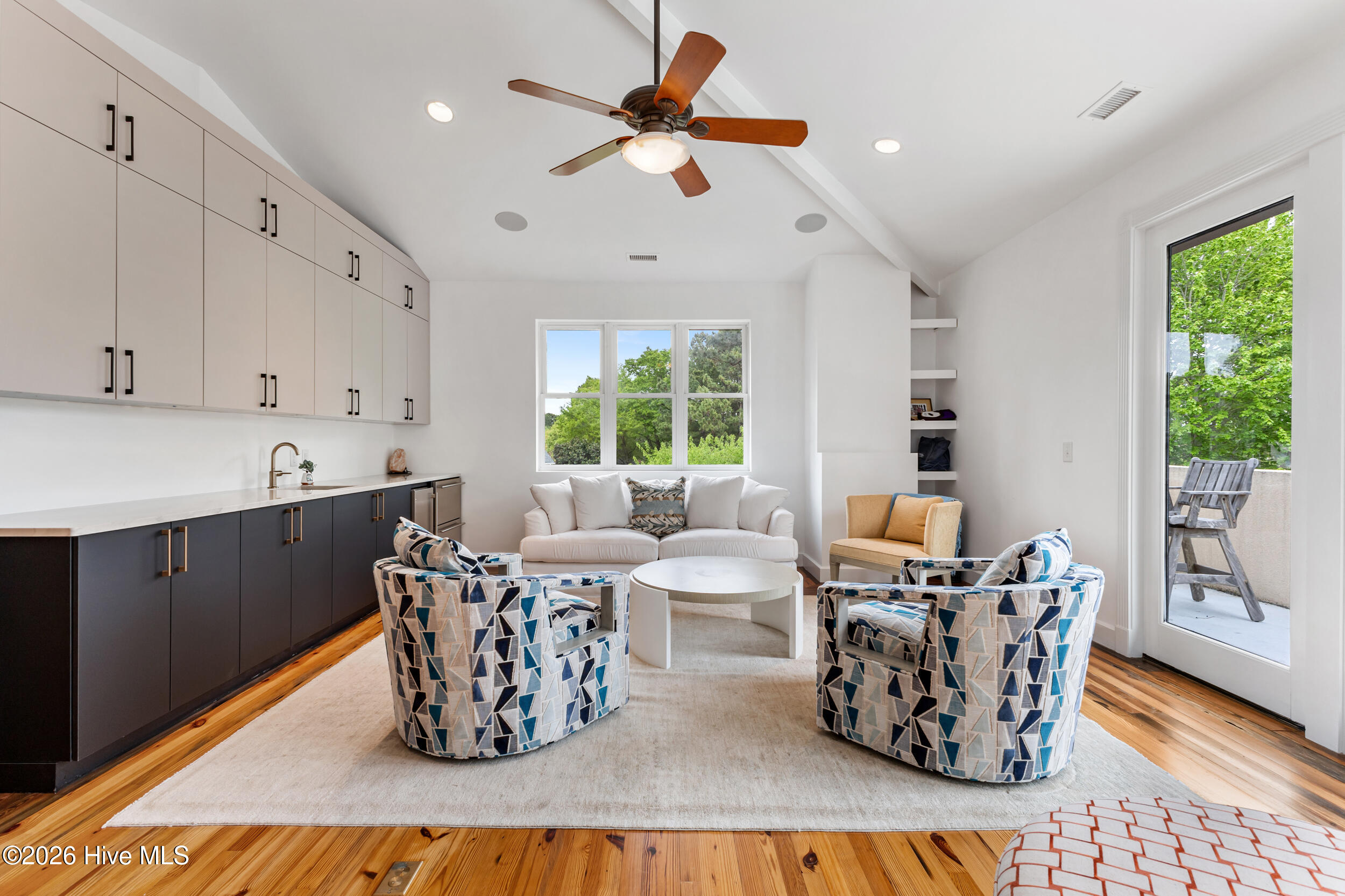 705 Planters Row