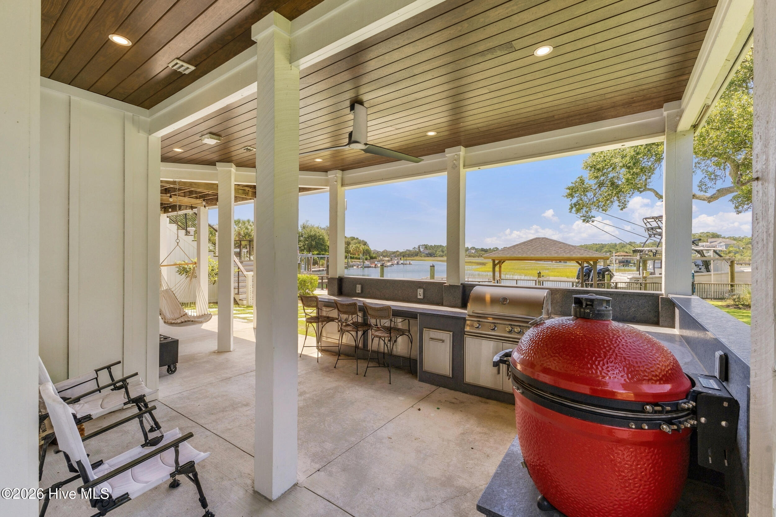 808 Inlet View Drive