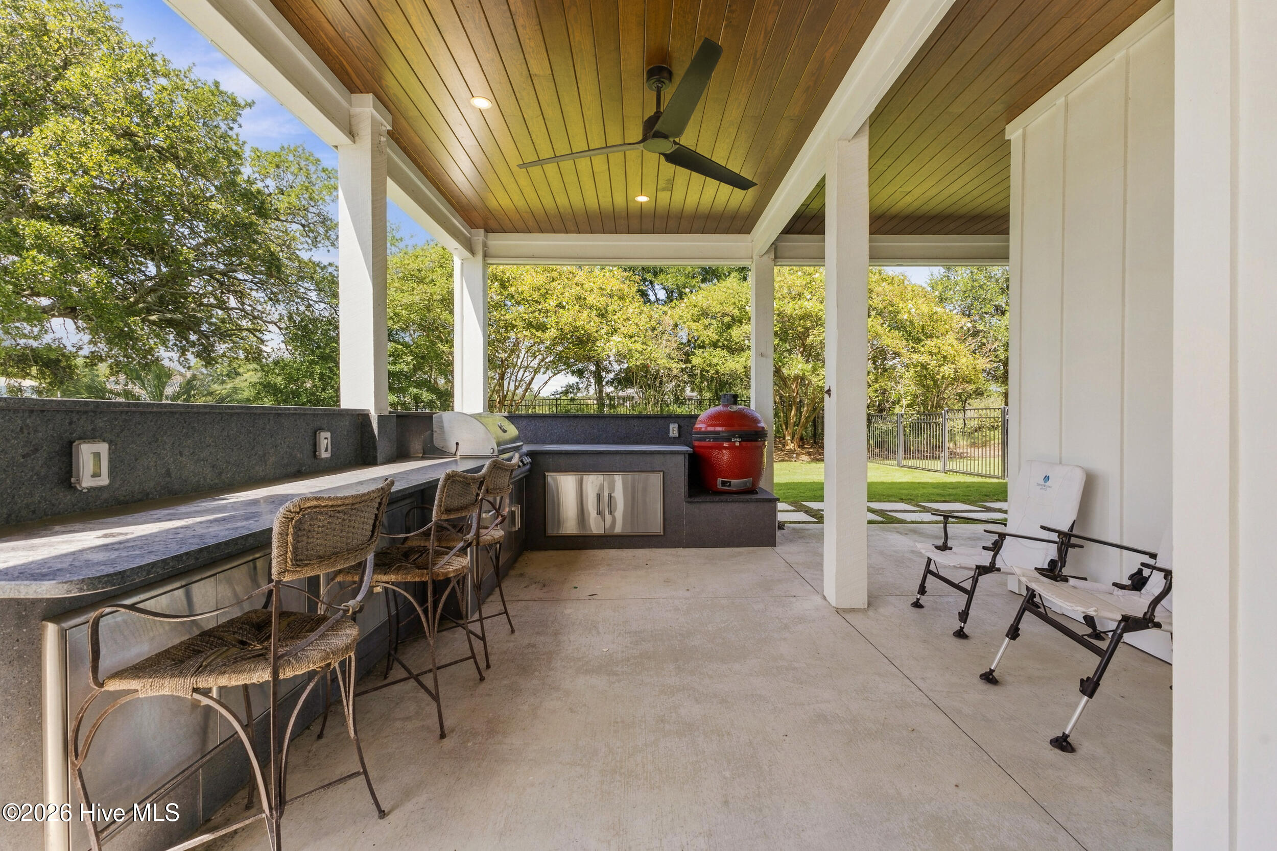 808 Inlet View Drive