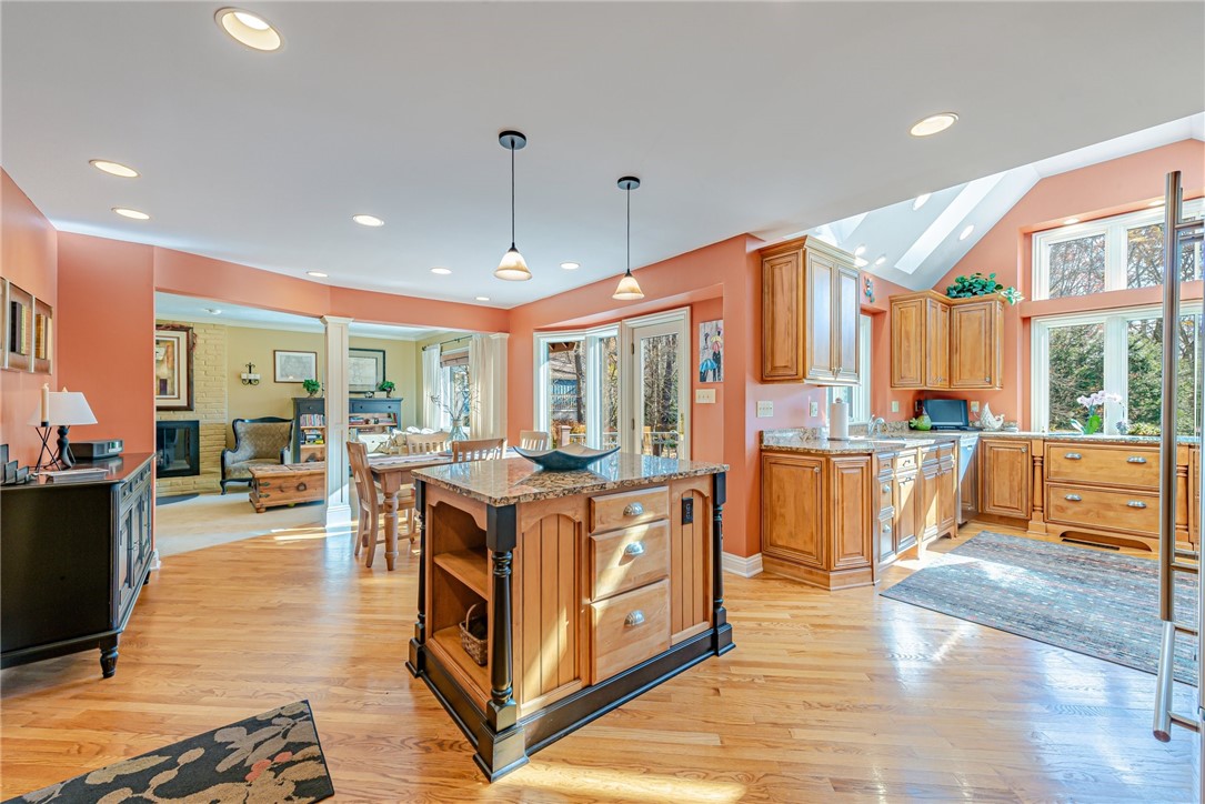 2204 Ben Franklin Drive