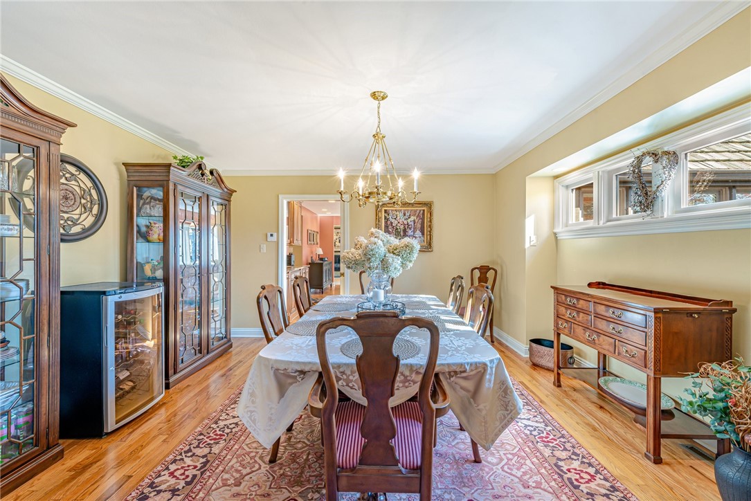 2204 Ben Franklin Drive