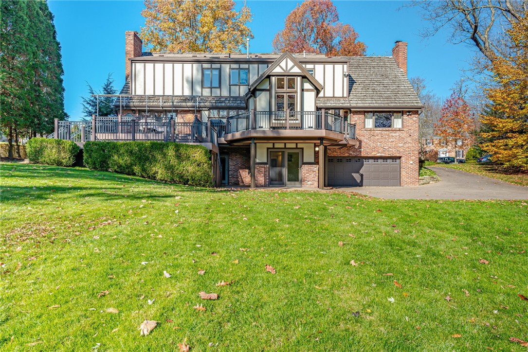 2204 Ben Franklin Drive