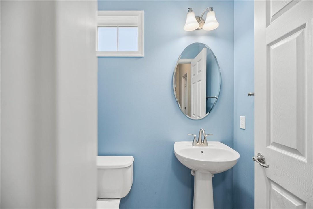 3996 Willow Creek Dr