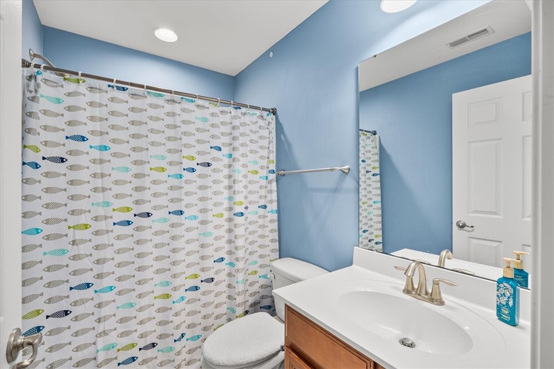 3996 Willow Creek Dr