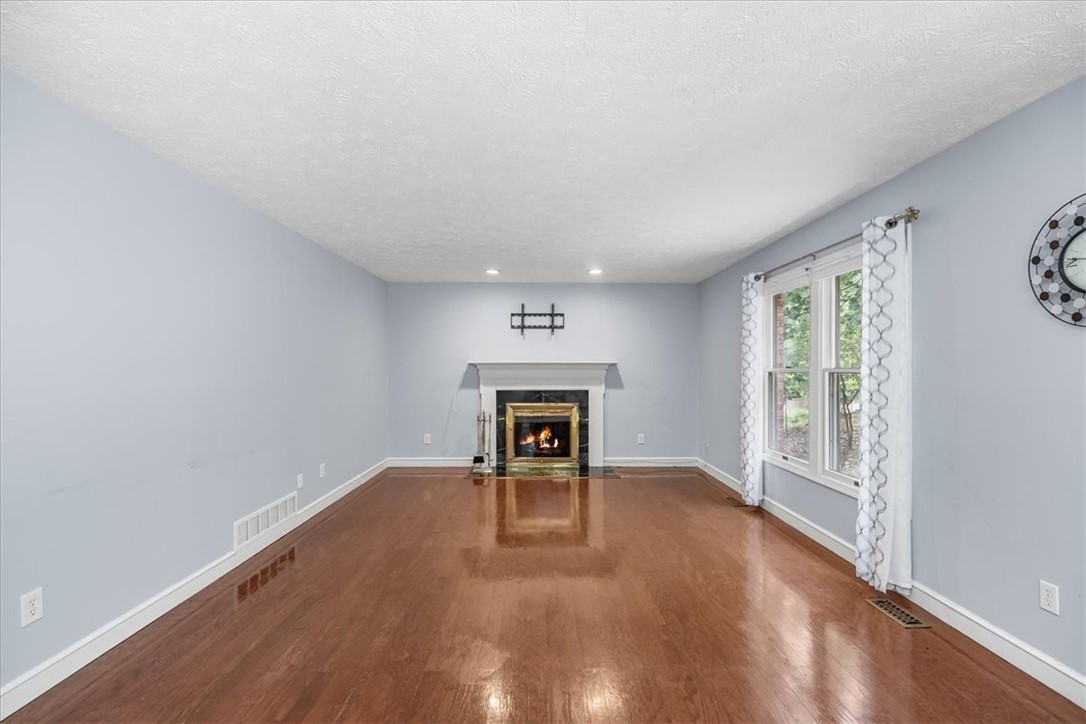 549 Plains Church Rd