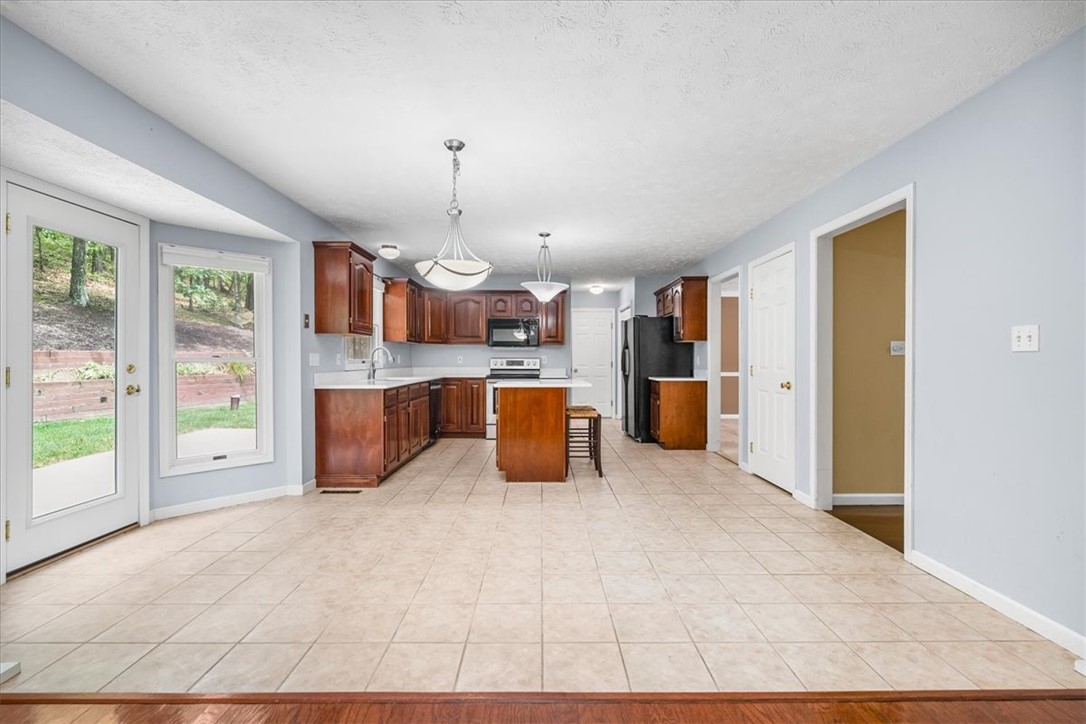 549 Plains Church Rd