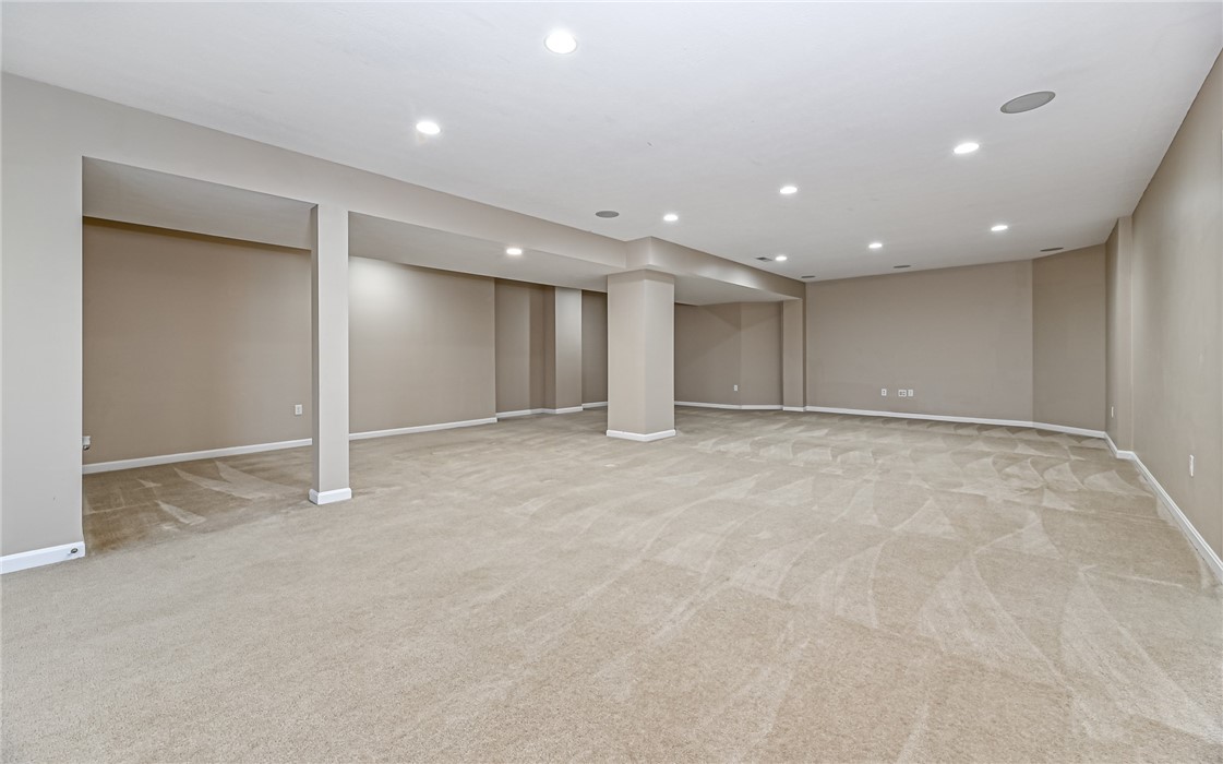 239 Pine Crest Ct