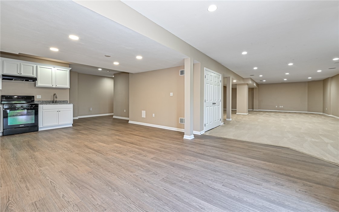 239 Pine Crest Ct
