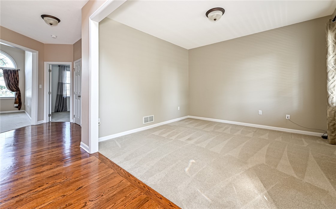 239 Pine Crest Ct
