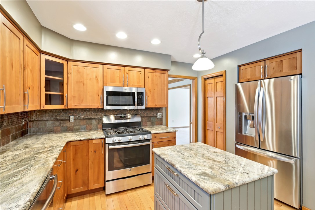 2502 Lindenwood Drive