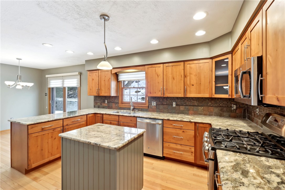 2502 Lindenwood Drive