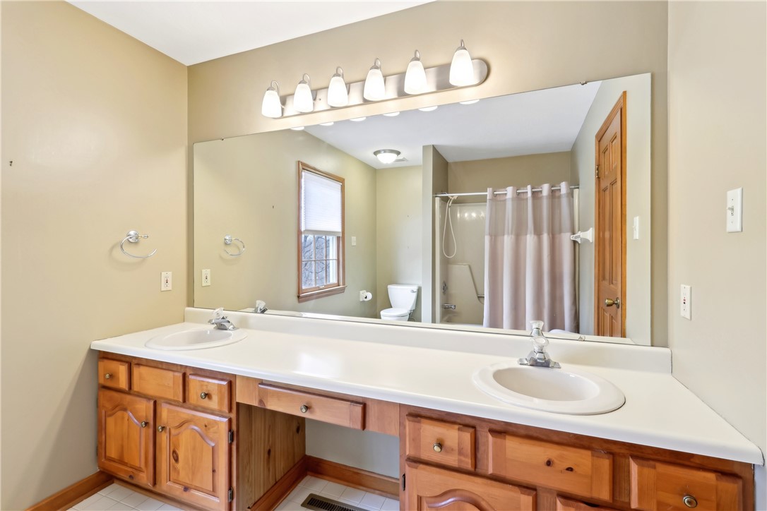 2502 Lindenwood Drive