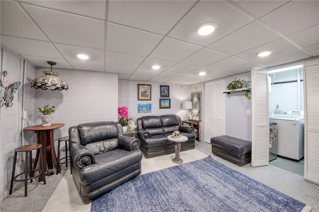 1812 Foxcroft Lane 905