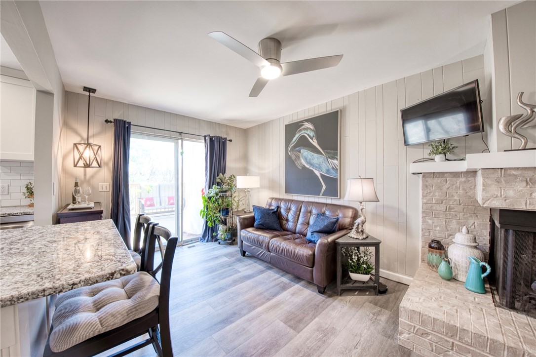 1812 Foxcroft Lane 905