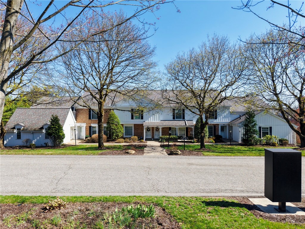 1812 Foxcroft Lane 905