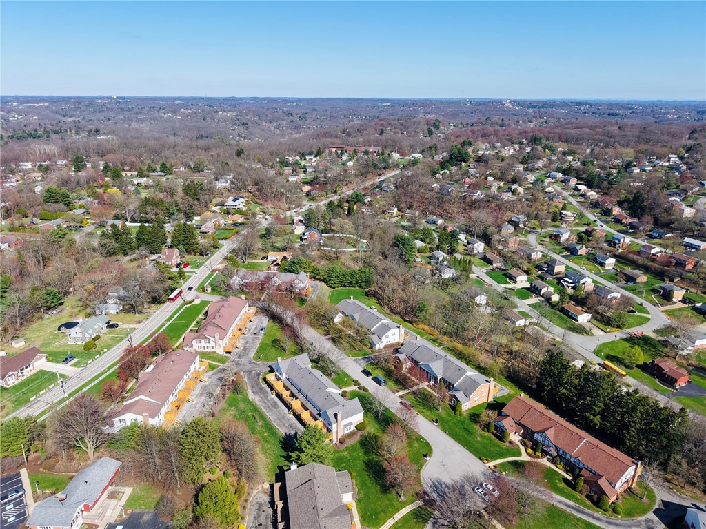 1812 Foxcroft Lane 905