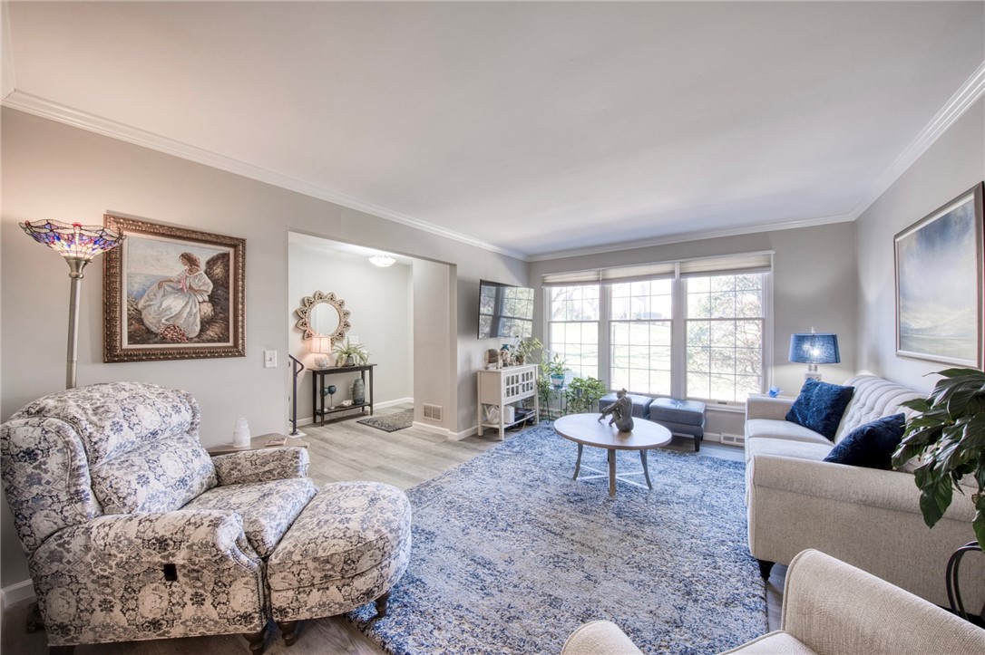 1812 Foxcroft Lane 905