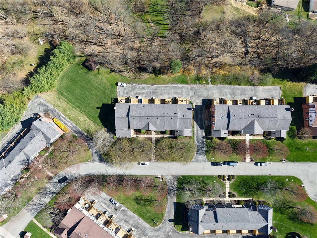 1812 Foxcroft Lane 905