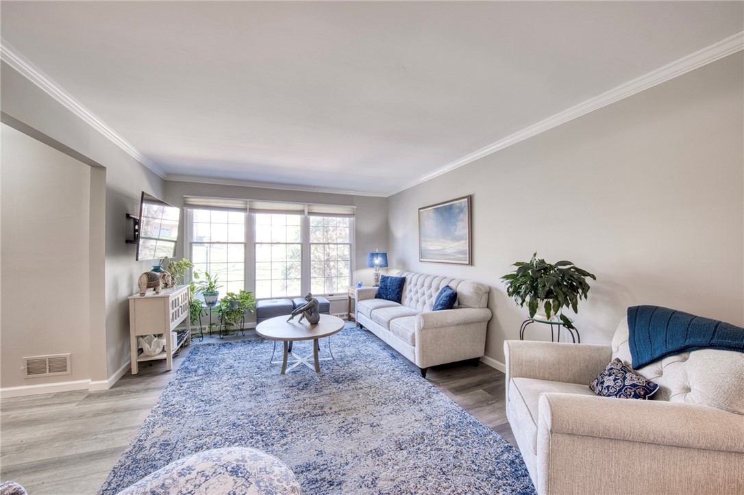 1812 Foxcroft Lane 905