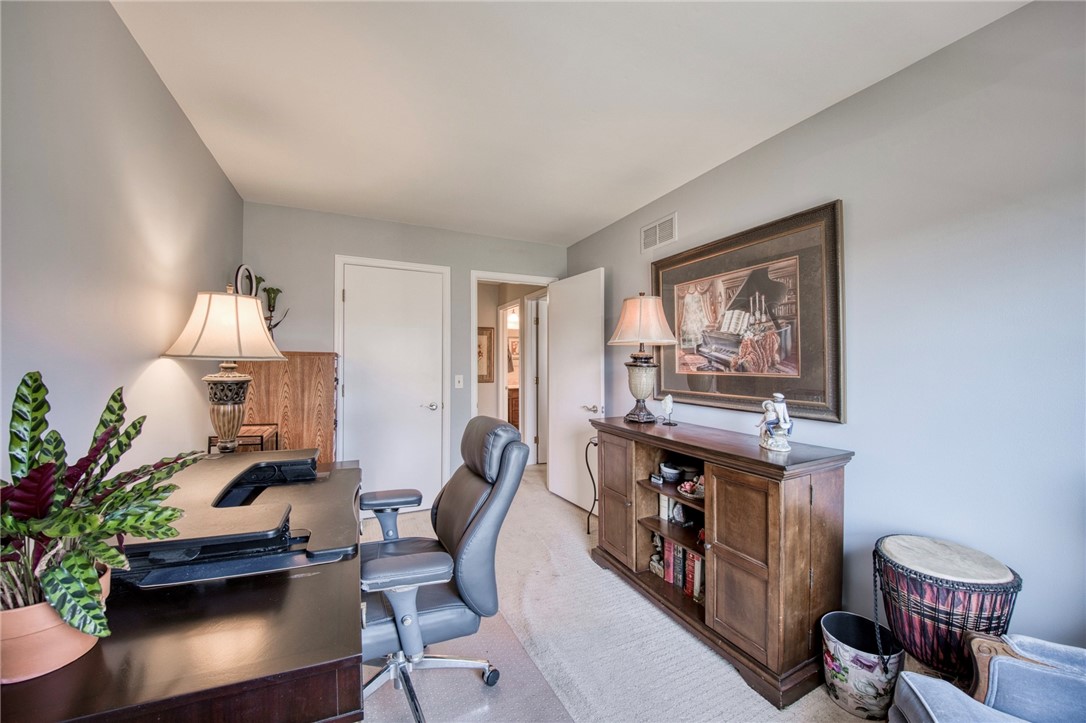 1812 Foxcroft Lane 905