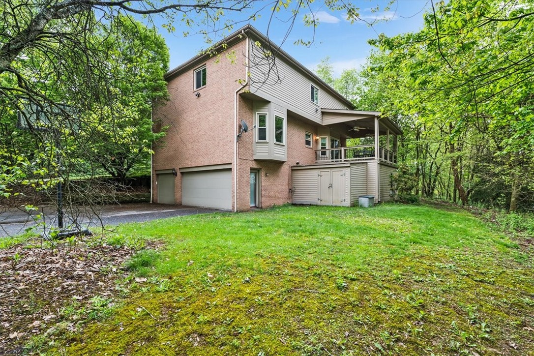 106 Briar Hill Dr