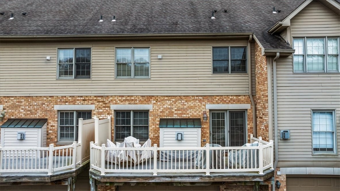93 Shenot Rd