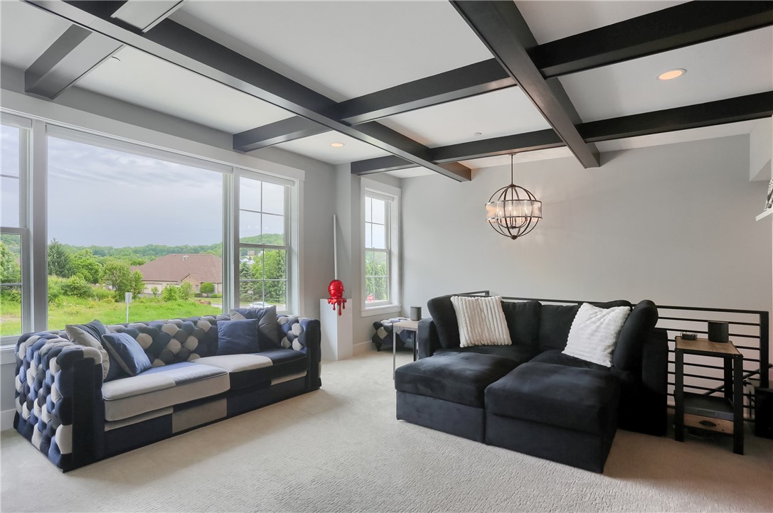302 Highpointe Dr