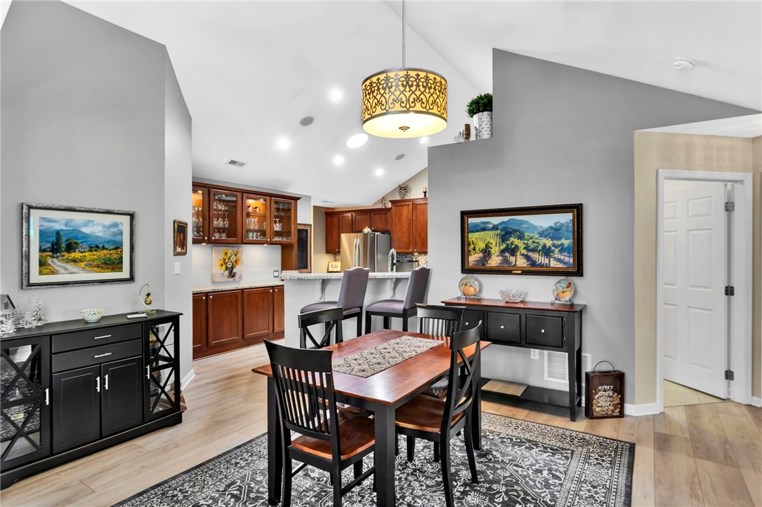 1041 Clerkenwell Ln