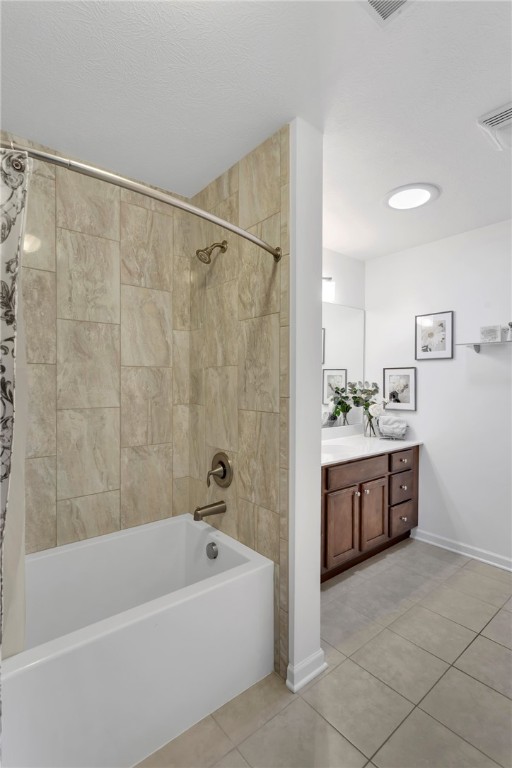1041 Clerkenwell Ln